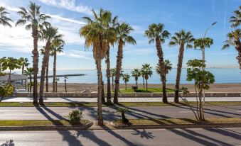 Genteel Home Paseo Marítimo