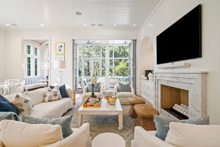 Rees on Western Lake - 605 Western Lake Drive Home