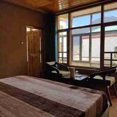 Hotel Old Monk Rooms