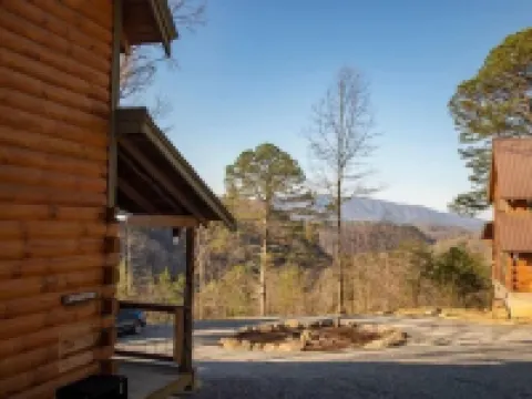 Adelaide's Den 2 Bedroom Cabin by RedAwning Hoteles en Townsend