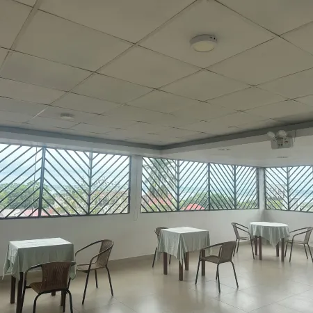 Doral Inn