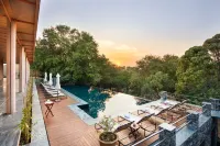 Mr & MRS Smith Raas Chhatrasagar - Swimmingpools