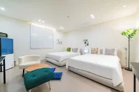 Moonlight Gangneung - Motels