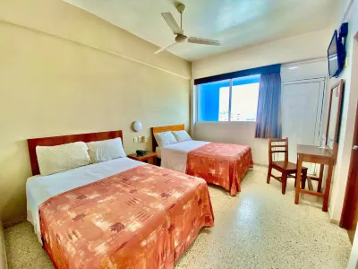 Hotel Delfines - a 2 Calles del Acuario Veracruz  호텔