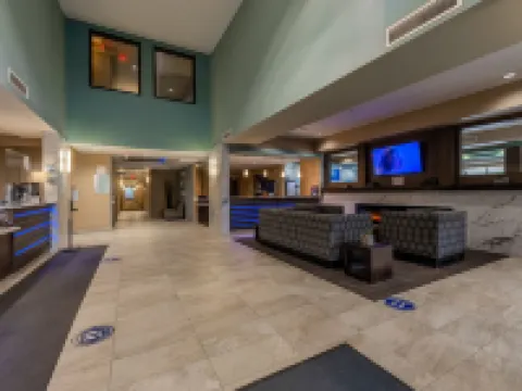 Holiday Inn Express GOLDEN-KICKING HORSE by IHG Hotels in Golden
