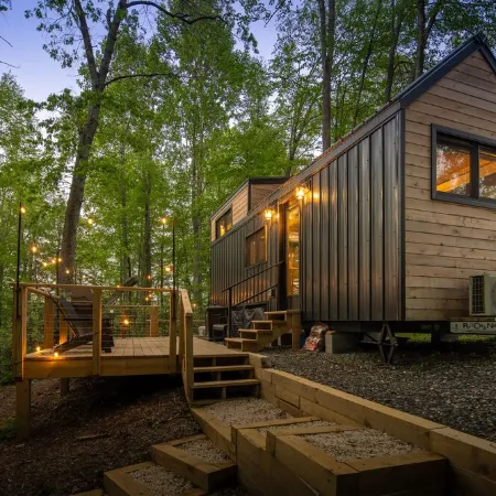Luxury Tiny Home in Deep Gap with Hot Tub and Fireplace