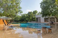 Gir Aatithya Clarks Inn