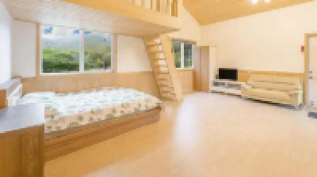 แซมชอก เอลรอย เพนชั่น