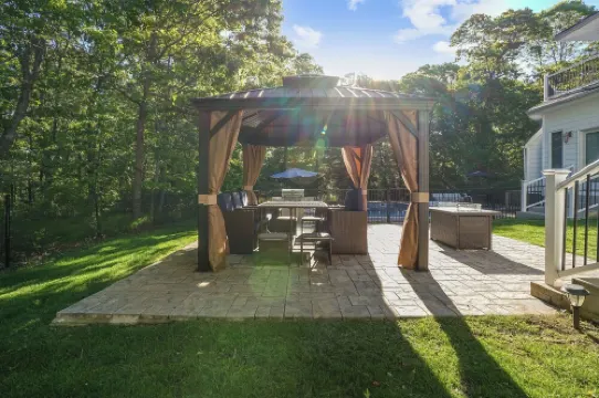 Heated Pool + Hot Tub - Luxe 7Br Villa