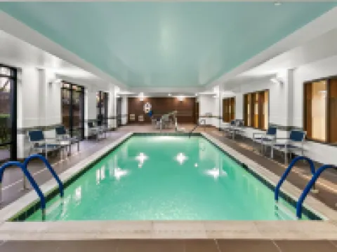 Hampton Inn & Suites Baltimore/Woodlawn Hotels in Baltimore County