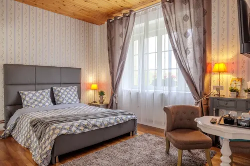 Arveil Hotel di Ploneour-Lanvern