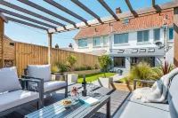 홀리 헤이스 하우스