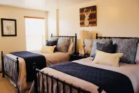 Scenic Escape! King Bed Suite + Fire Pit + Pool + Hot Tub + Family Friendly