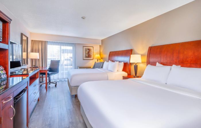 Comfort Inn & Suites Thousand Islands Harbour District