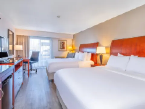 Comfort Inn & Suites Thousand Islands Harbour District Hotels in Gananoque