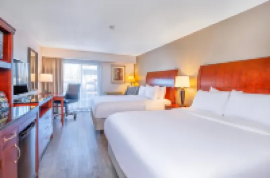 コンフォート イン & スイーツ サウザンド アイランズ ハーバー ディストリクト