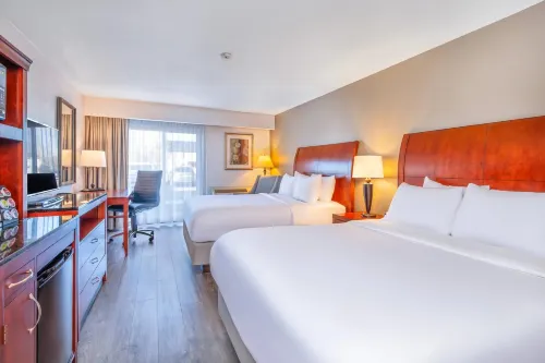 컴포트 인 & 스위트 사우전드 아일랜즈 하버 디스트릭트