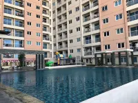 Homey 2Br at Puncak Bukit Golf Surabaya Apartment Hotell i Pradahkalikendal