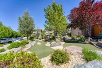 NEW Chic 2BR Stay with Heated Pool, Gym & Mini Golf