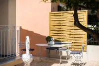 Als Holiday Houses by Konnect Hotels in Feakes