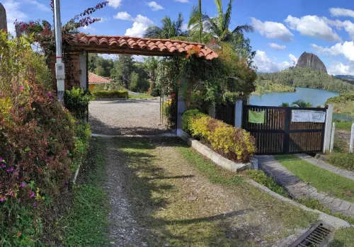 Casa de Campo Con Vista a la Piedra