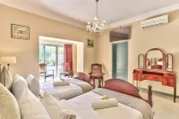 Villa Jesdene Hotels in Claremont
