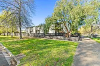 Peppertree Apartments