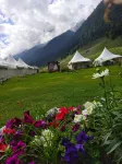 Sheenwoods Riverside Resort & Spa