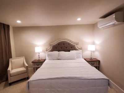 Lakeview Hotel
