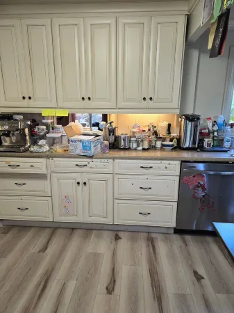 Spacious 3 bedroom house, close to Oakland, San Francisco, & San Jose.