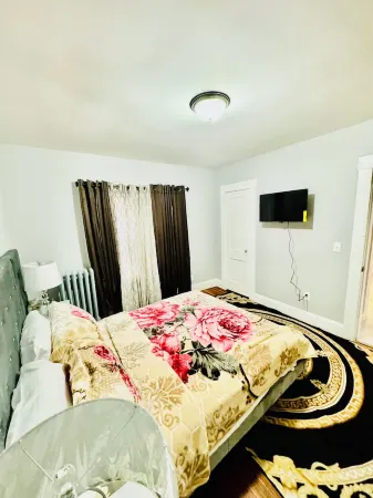 Newly Beautiful  renovated first floor apartment getaway