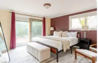 Chef's kitchen m/s from Downtown/Microsoft/Marymoor