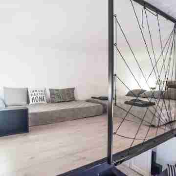 Central Apartman Parking Garage Rooms