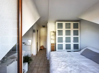 A welcoming studio in a quiet town center location Chapelle St Louis 주변 호텔