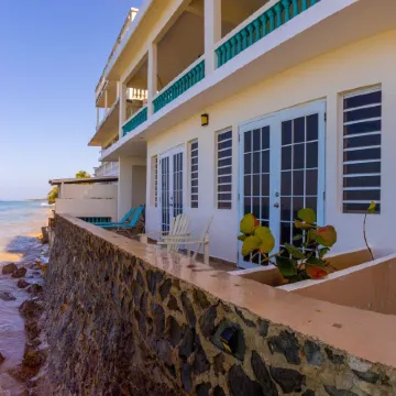 Villa Ada - Oceanfront - 6 guests - pet friendly - at Stella, Rincón