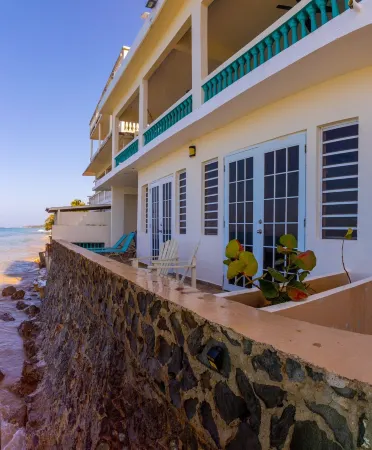 Villa Ada - Oceanfront - 6 guests - pet friendly - at Stella, Rincón Отели в г. Ринкон