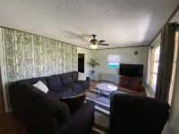 Hidden gem, 2BR-2 Living, quiet neighborhood Hotels in Plattsburgh