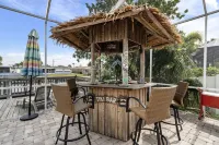 The Gray Dolphin at Casa de Kingston — Waterfront Oasis in Apollo Beach Hotels in Apollo Beach