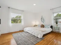 NEW! minutes to downtown-1/2acre Luxe Ranch Living