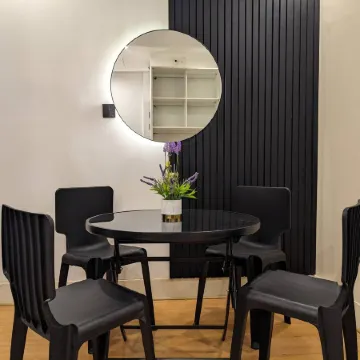 Minimalist Apt at DAC Intl Airport Msg to Avail Special Offer for Flight Catcher