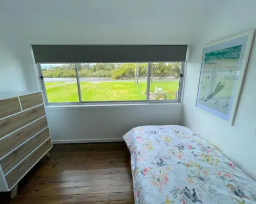Lakeside House Tuncurry with deck overlooking the lake Hotels in Tuncurry