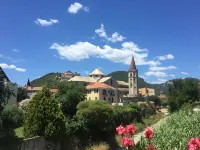 Sunny, updated apartment with balcony in Finalborgo and near gorgeous beaches