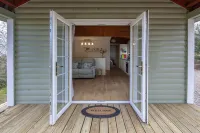 Peaceful, relaxing  lodge for 2 set in countryside Hotels in Elgin