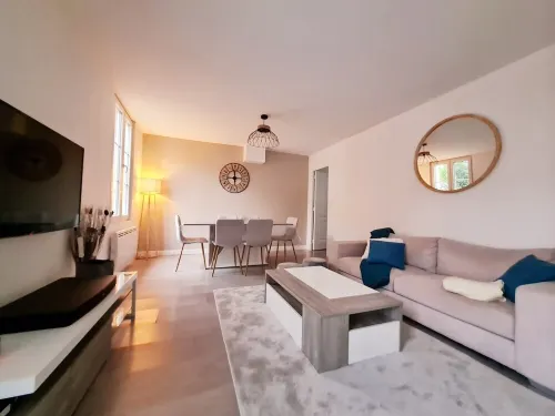 Superbe Gîte Classé 3 Étoiles, au Vert, à 2 pas du Château de Pierrefonds, 6pers