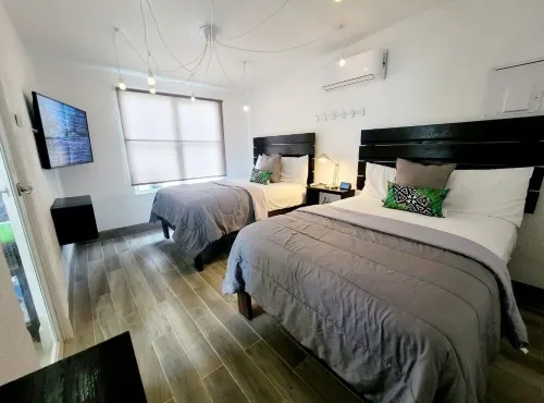 VILLA 181 "COZY FRONTBEACH HOUSE " 2 up to 6 Guest & PET FRIENDLY !!!