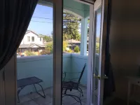 Gorgeous 3 Bedroom house close to the Beach! Hotels in Capitola