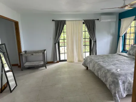 Family Friendly, centrally located - modern & spacious 2 bed 2 bath retreat.