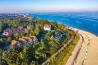"Strandnest... You can hardly get more sea than this TOP apartment on the south beach!