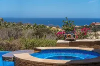 Gorgeous Views, 2 Masters, 3 more En Suites