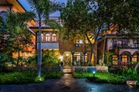Playa Langosta,Tamarindo Luxury Villa 3BD/4BR- private pool -Sleeps 6